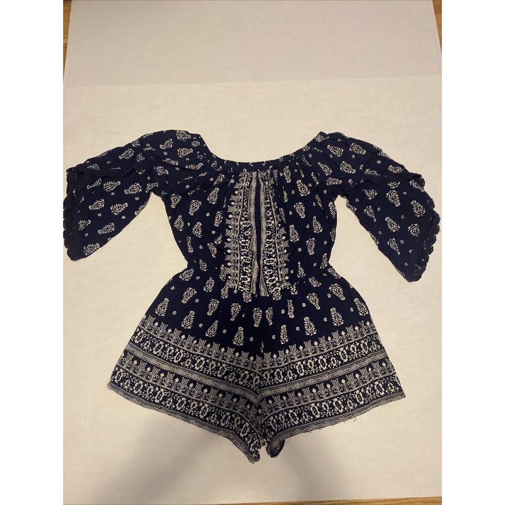 Angie Womens Romper Blue Floral Bell Scalloped Sleeves Size M Shorts Jumpsuit